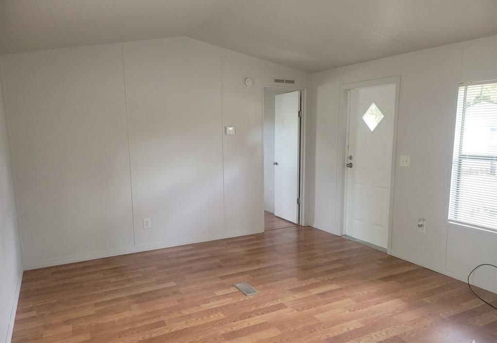 В аренду: $1,200 (2 спален, 1 ванн, 672 Квадратных фут)