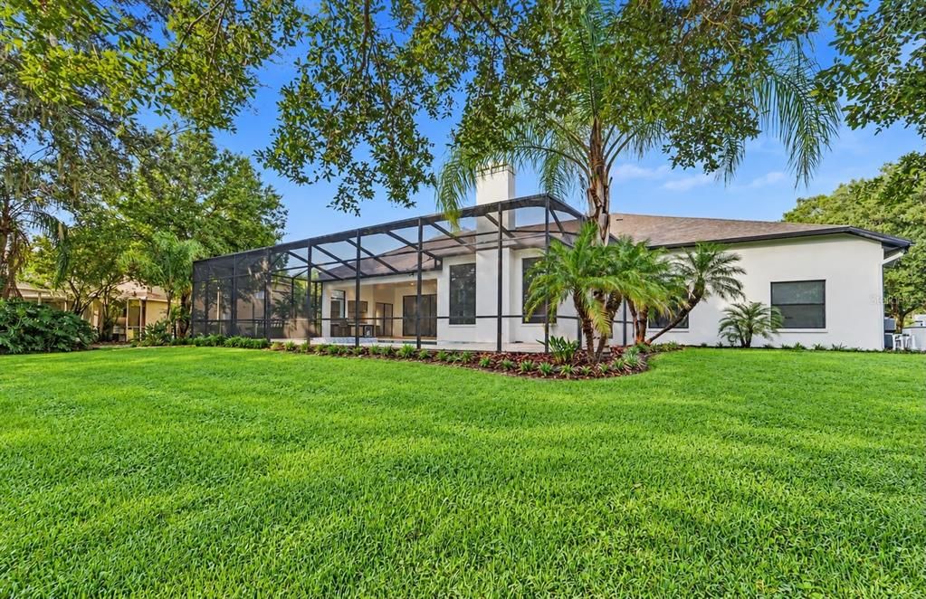 Active With Contract: $1,545,000 (6 beds, 5 baths, 3702 Square Feet)
