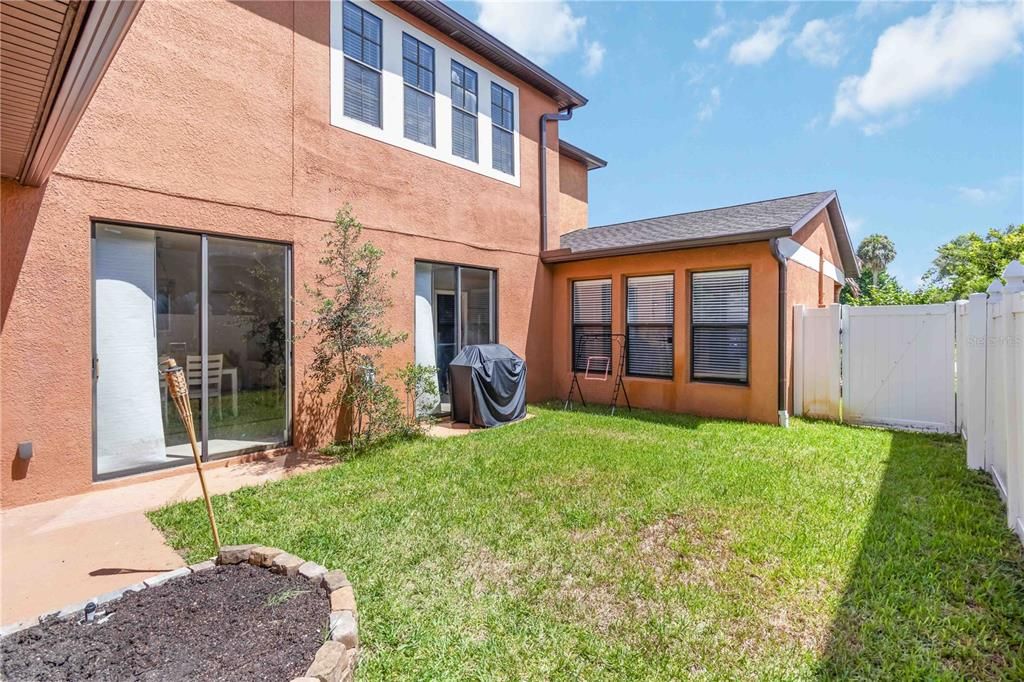 For Sale: $524,900 (5 beds, 3 baths, 3004 Square Feet)