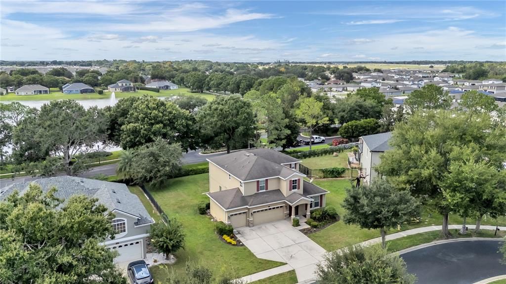 For Sale: $459,000 (4 beds, 3 baths, 3051 Square Feet)