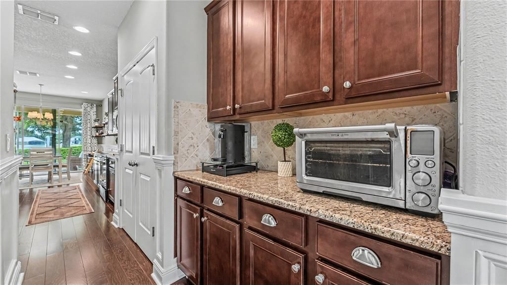 For Sale: $459,000 (4 beds, 3 baths, 3051 Square Feet)