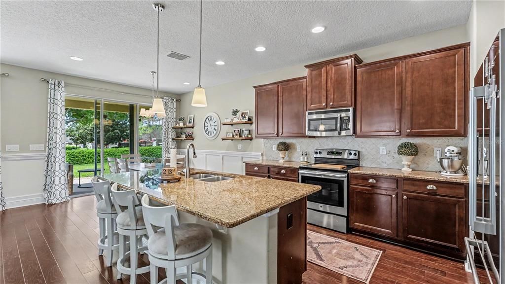 For Sale: $459,000 (4 beds, 3 baths, 3051 Square Feet)