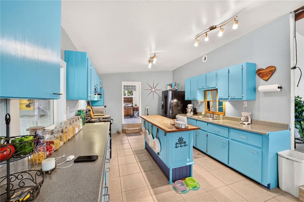 En Venta: $200,000 (1 camas, 1 baños, 1548 Pies cuadrados)