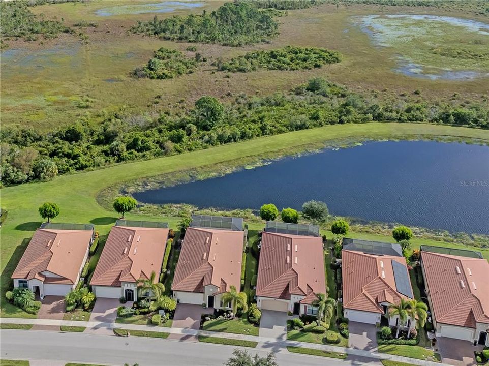 En Venta: $975,000 (3 camas, 3 baños, 2386 Pies cuadrados)