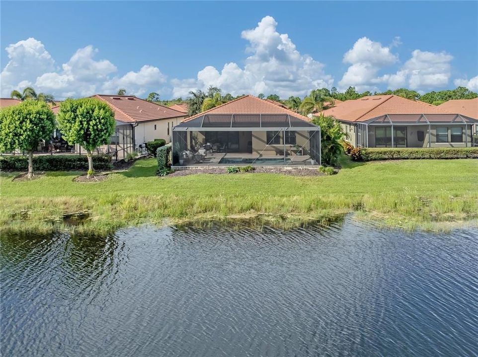 En Venta: $975,000 (3 camas, 3 baños, 2386 Pies cuadrados)