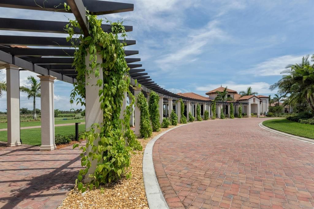 En Venta: $975,000 (3 camas, 3 baños, 2386 Pies cuadrados)