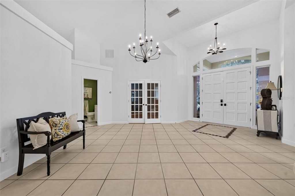 En Venta: $725,000 (4 camas, 2 baños, 2780 Pies cuadrados)