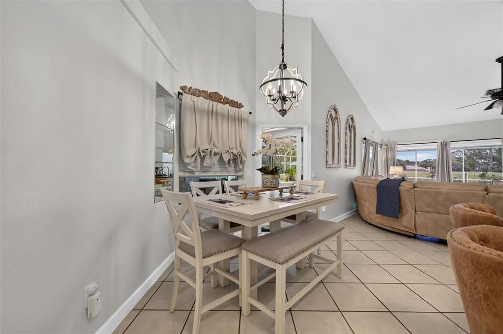 En Venta: $725,000 (4 camas, 2 baños, 2780 Pies cuadrados)