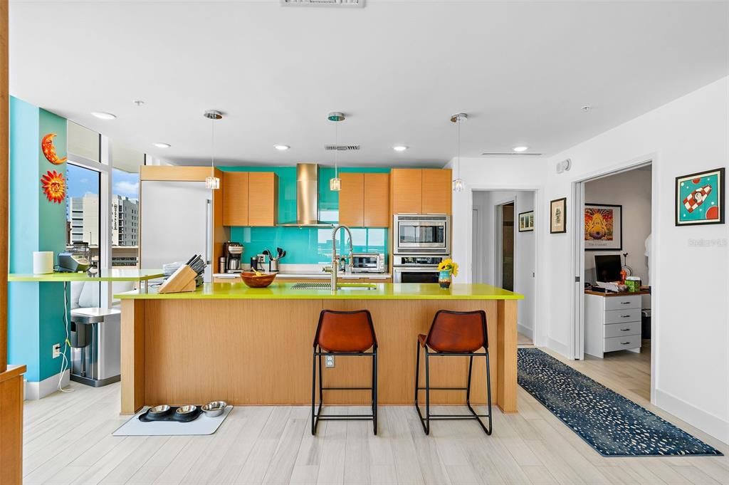 For Rent: $5,495 (1 beds, 1 baths, 1225 Square Feet)