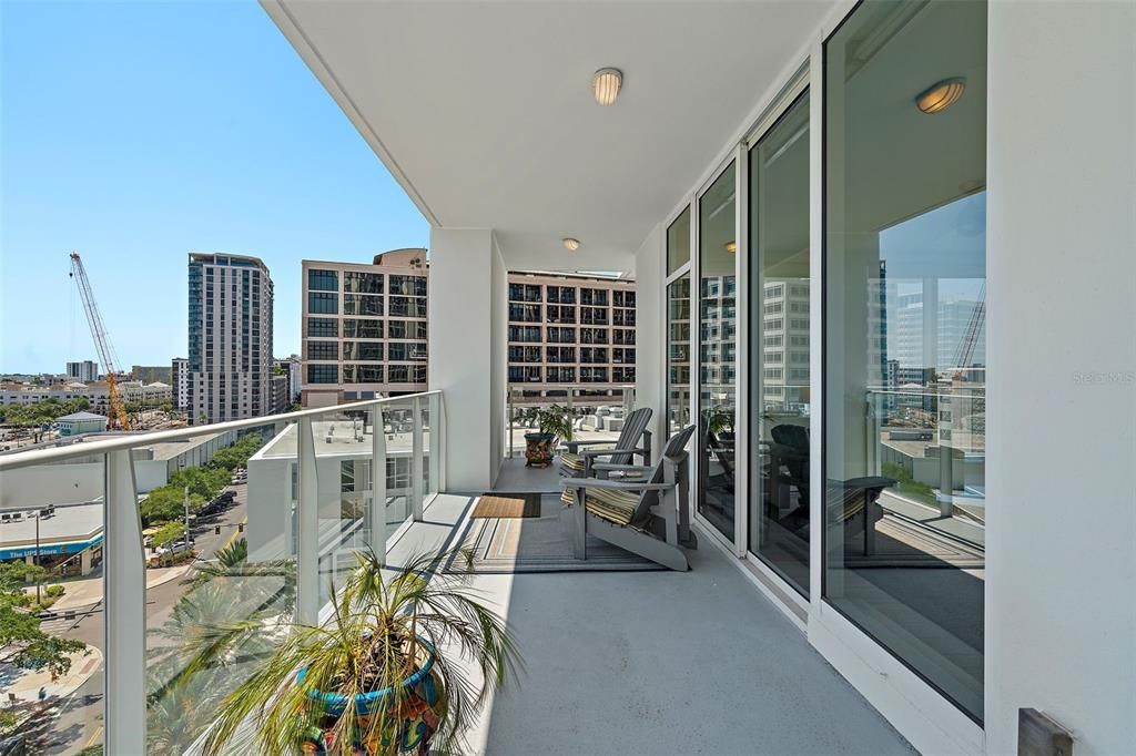 For Rent: $5,495 (1 beds, 1 baths, 1225 Square Feet)