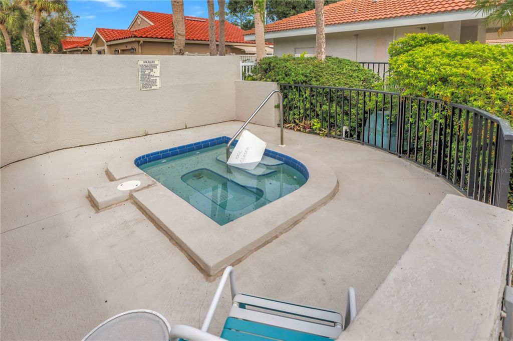 For Sale: $295,000 (2 beds, 2 baths, 1025 Square Feet)