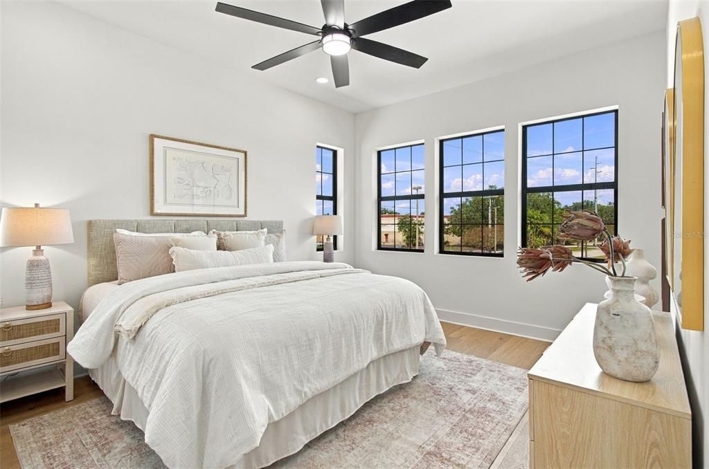 For Sale: $1,295,000 (4 beds, 4 baths, 3090 Square Feet)