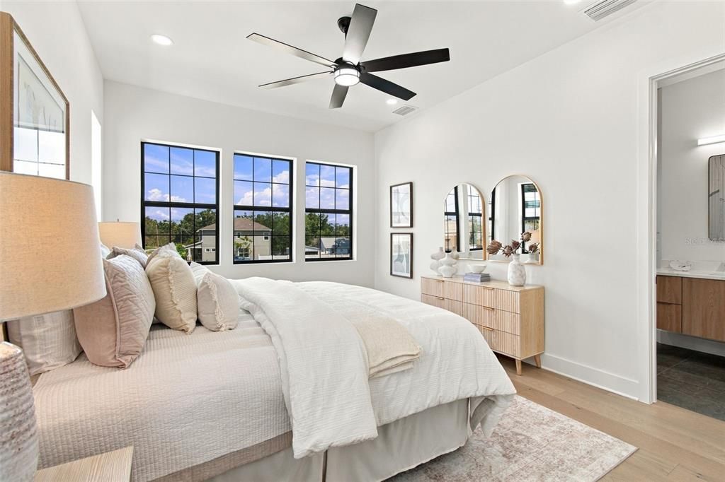 For Sale: $1,295,000 (4 beds, 4 baths, 3090 Square Feet)