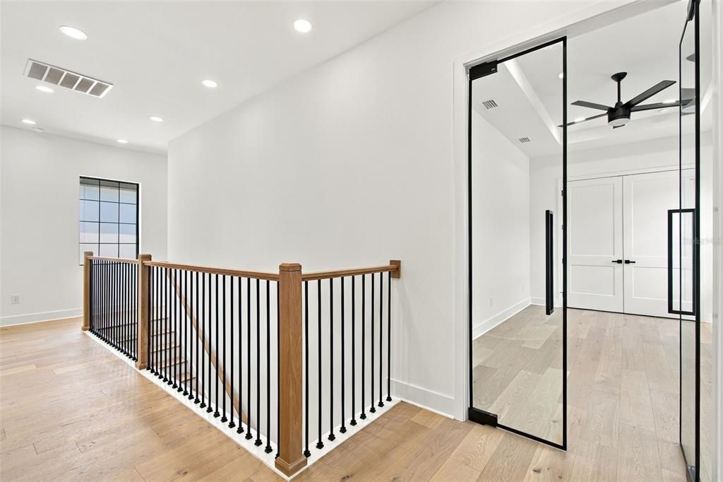 For Sale: $1,295,000 (4 beds, 4 baths, 3090 Square Feet)