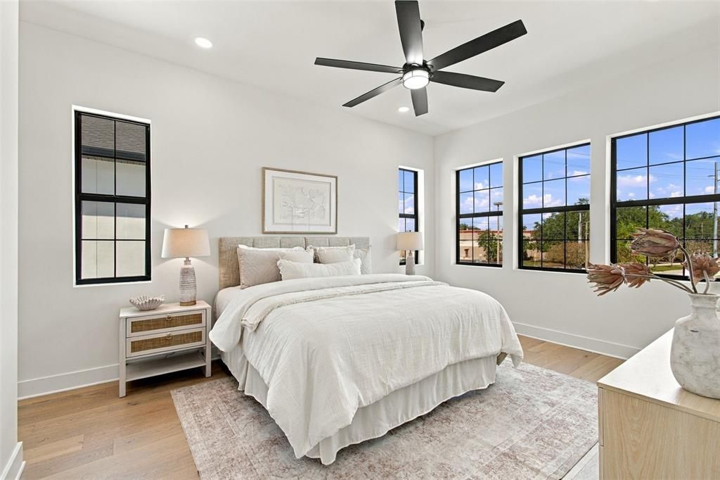 For Sale: $1,295,000 (4 beds, 4 baths, 3090 Square Feet)