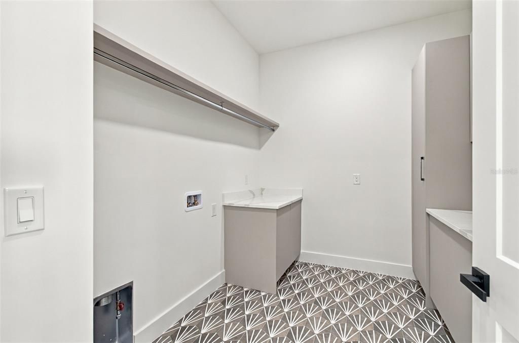 For Sale: $1,295,000 (4 beds, 4 baths, 3090 Square Feet)
