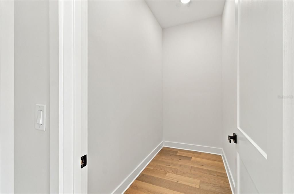 For Sale: $1,295,000 (4 beds, 4 baths, 3090 Square Feet)