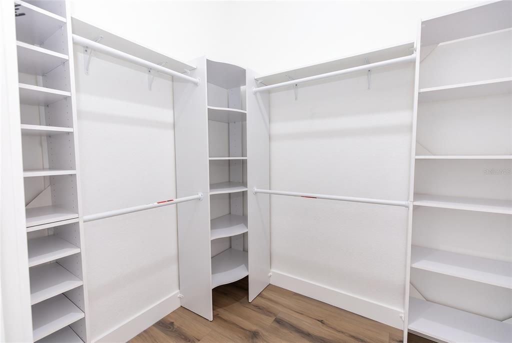 На продажу: $825,000 (4 спален, 4 ванн, 2893 Квадратных фут)