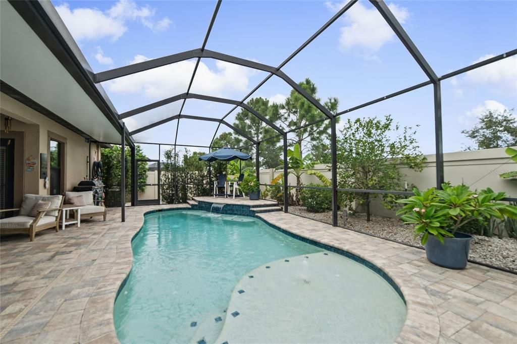 For Sale: $515,000 (4 beds, 3 baths, 2421 Square Feet)