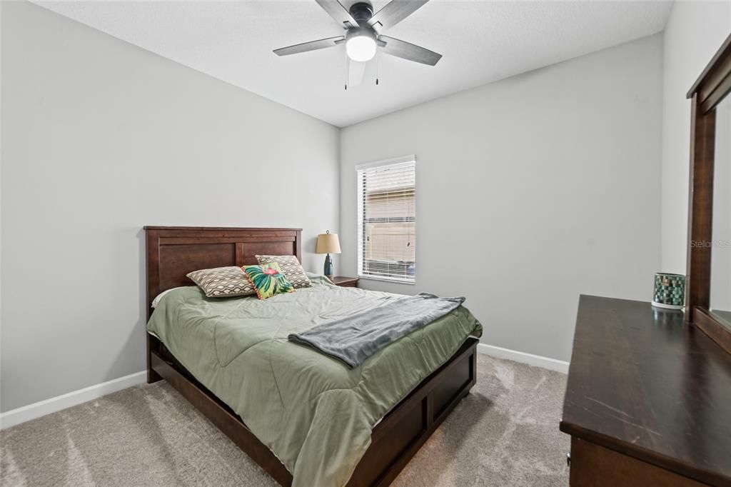 For Sale: $515,000 (4 beds, 3 baths, 2421 Square Feet)