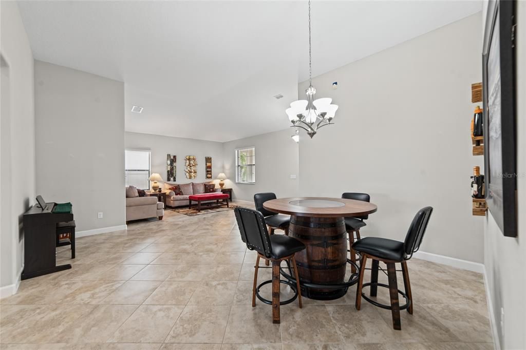 For Sale: $515,000 (4 beds, 3 baths, 2421 Square Feet)