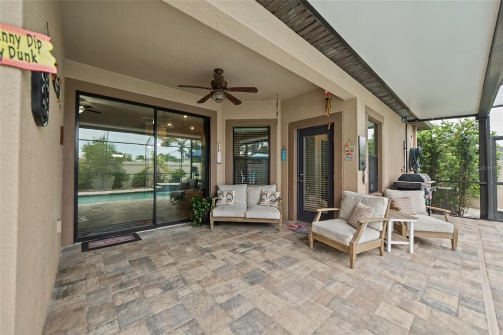 For Sale: $515,000 (4 beds, 3 baths, 2421 Square Feet)