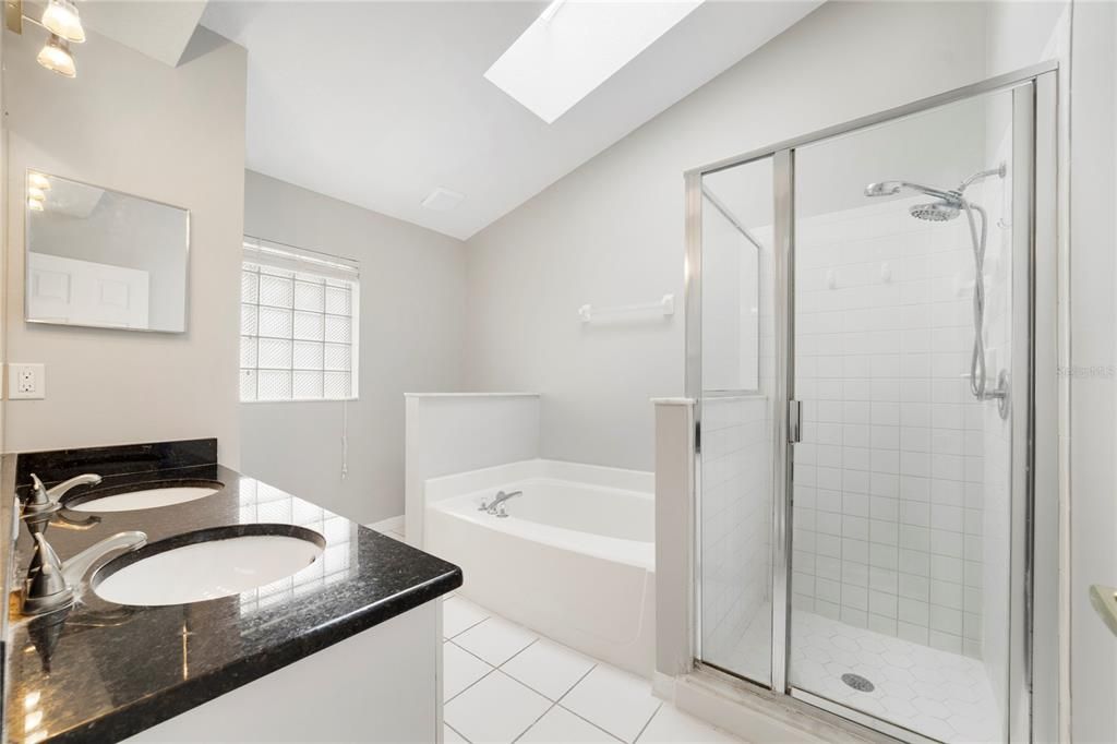 For Sale: $299,000 (3 beds, 2 baths, 1362 Square Feet)