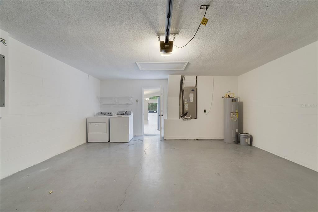 For Sale: $299,000 (3 beds, 2 baths, 1362 Square Feet)