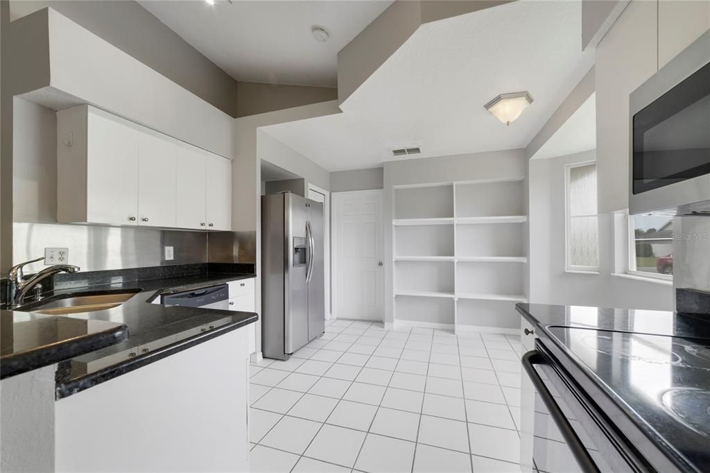 For Sale: $299,000 (3 beds, 2 baths, 1362 Square Feet)