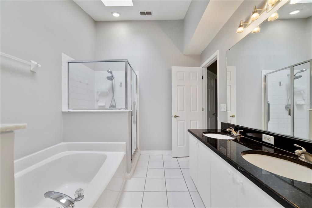 For Sale: $299,000 (3 beds, 2 baths, 1362 Square Feet)
