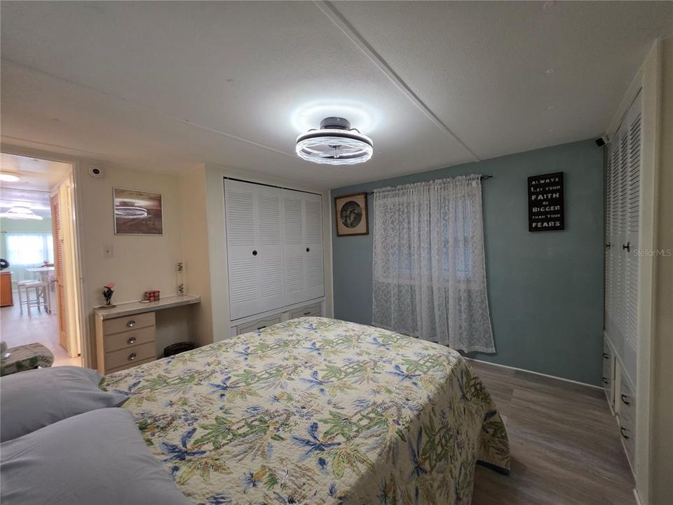 На продажу: $89,900 (2 спален, 1 ванн, 776 Квадратных фут)