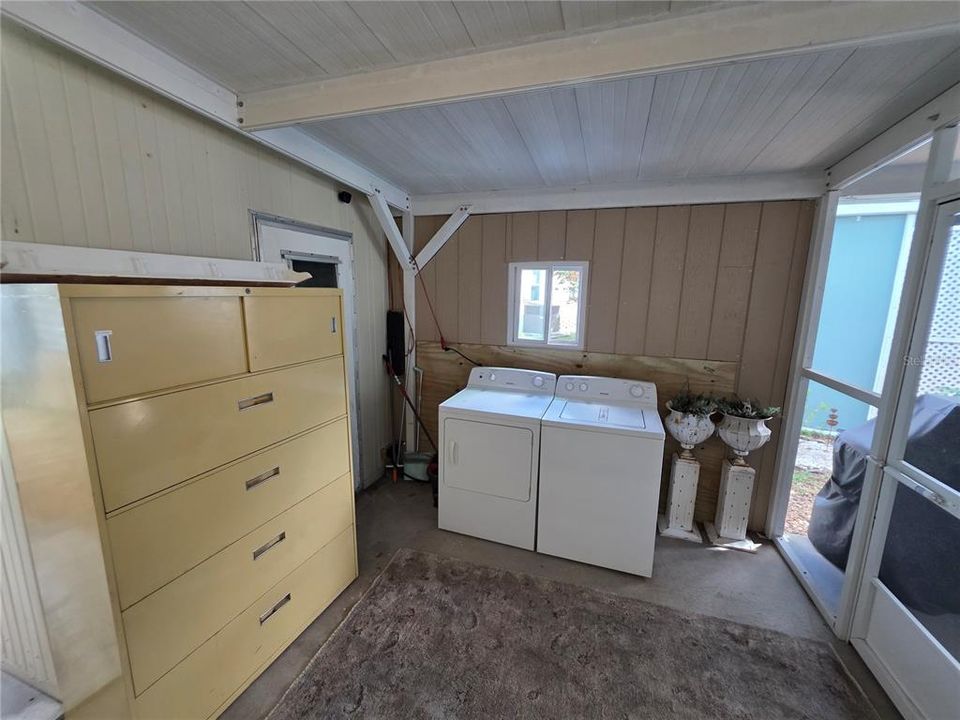 На продажу: $89,900 (2 спален, 1 ванн, 776 Квадратных фут)