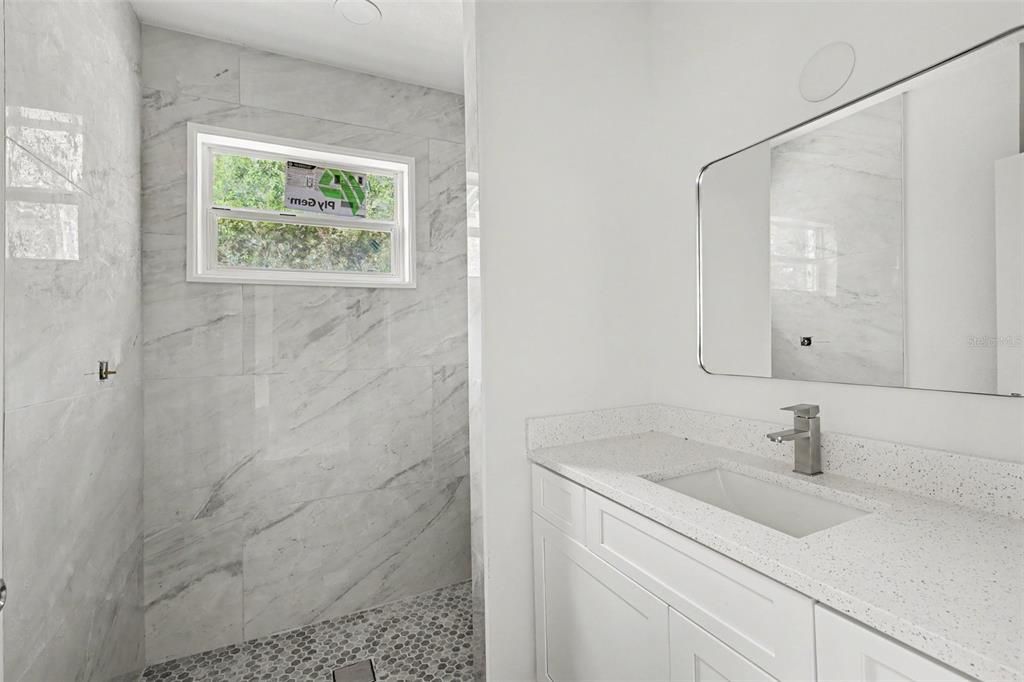 For Sale: $269,000 (3 beds, 2 baths, 1399 Square Feet)