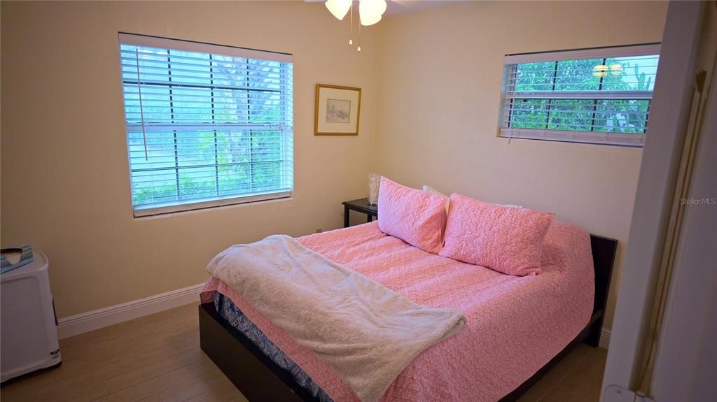 En Venta: $635,000 (4 camas, 2 baños, 2197 Pies cuadrados)
