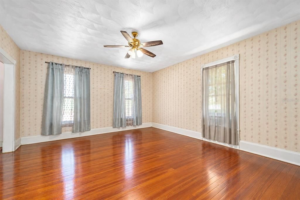 For Sale: $7,800 (0 beds, 0 baths, 3895 Square Feet)