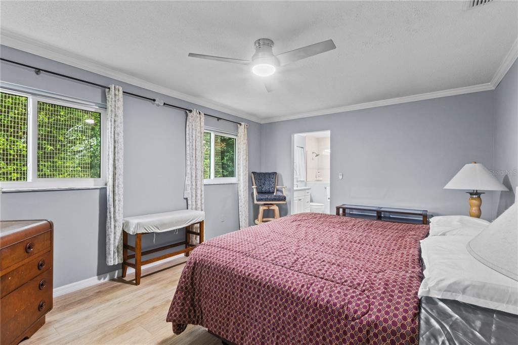 For Sale: $579,900 (3 beds, 2 baths, 1797 Square Feet)
