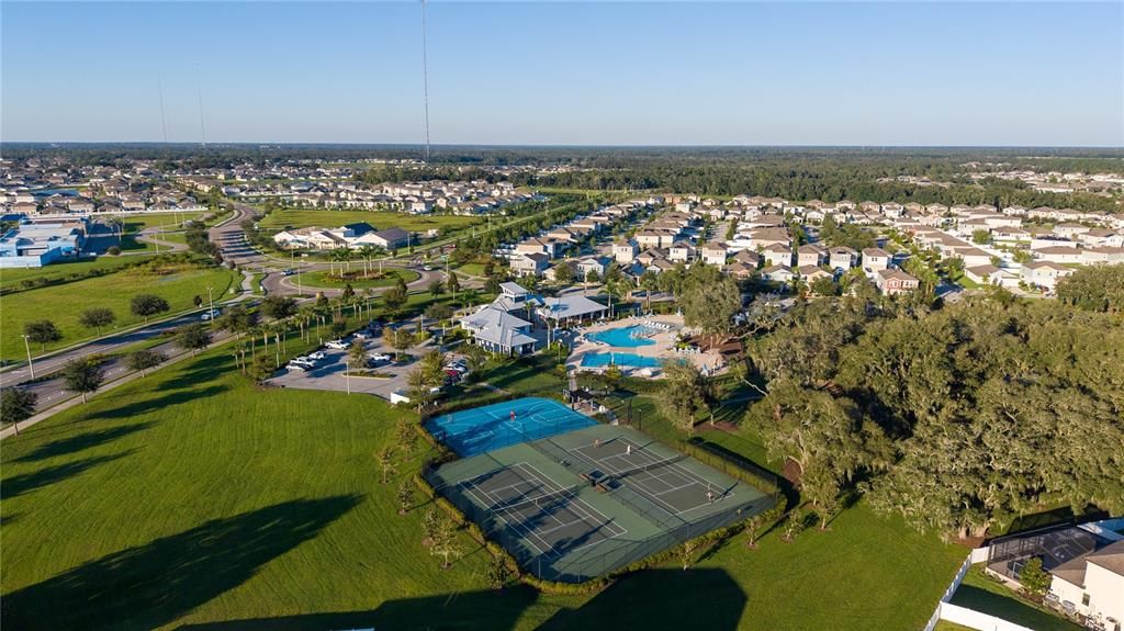 En Venta: $439,000 (5 camas, 3 baños, 2470 Pies cuadrados)