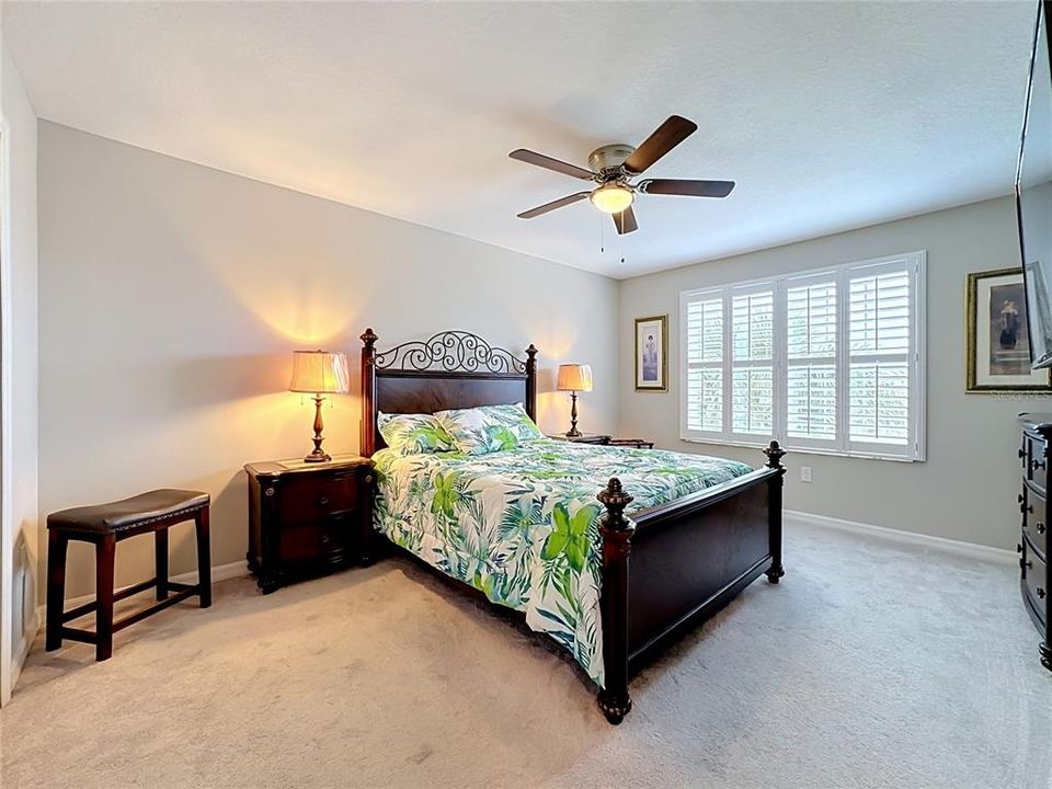 For Sale: $424,900 (4 beds, 2 baths, 2554 Square Feet)