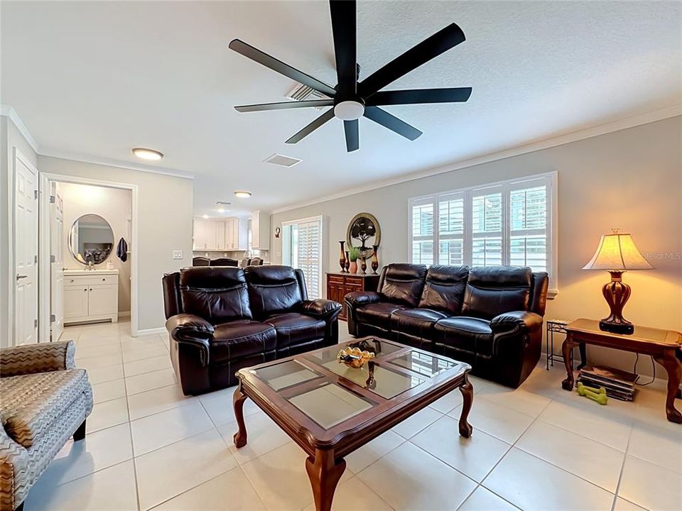 For Sale: $424,900 (4 beds, 2 baths, 2554 Square Feet)