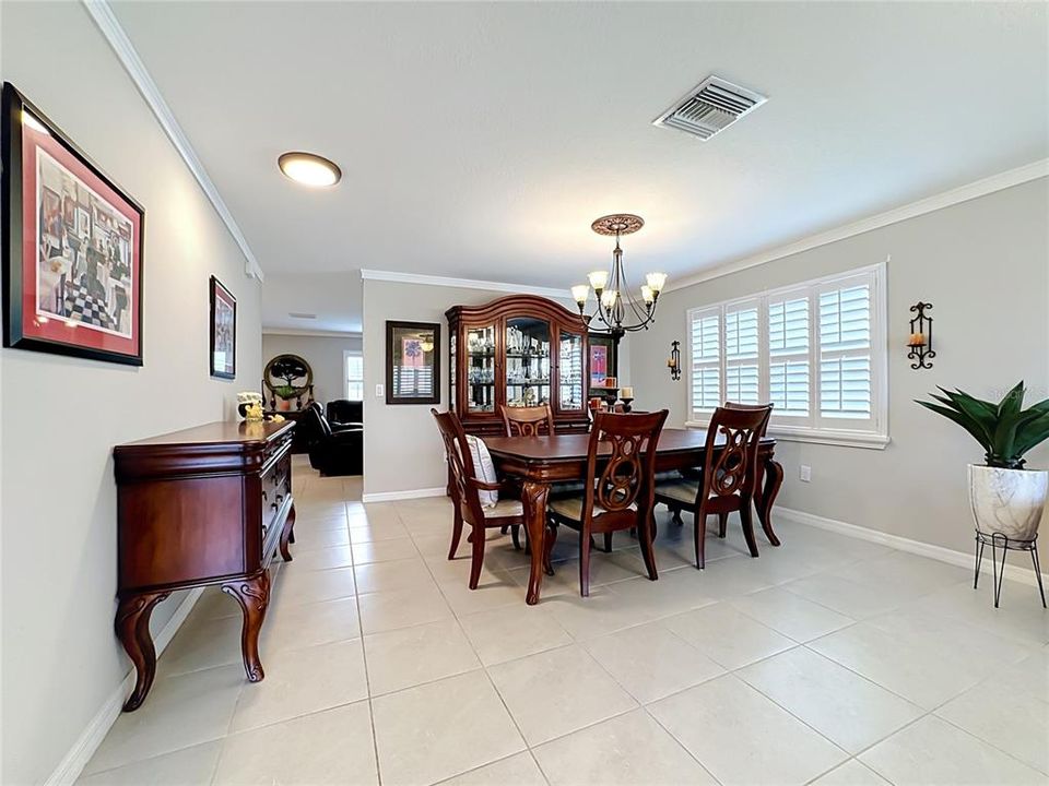 For Sale: $424,900 (4 beds, 2 baths, 2554 Square Feet)