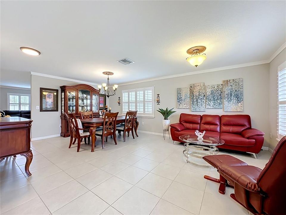 For Sale: $424,900 (4 beds, 2 baths, 2554 Square Feet)