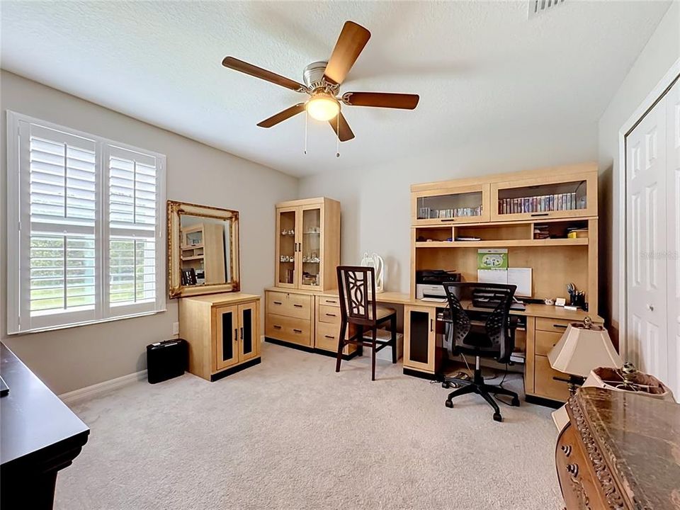For Sale: $424,900 (4 beds, 2 baths, 2554 Square Feet)