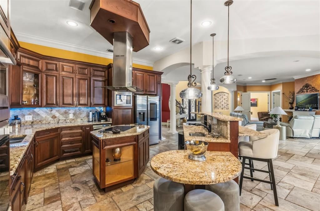 For Rent: $10,500 (5 beds, 4 baths, 4106 Square Feet)