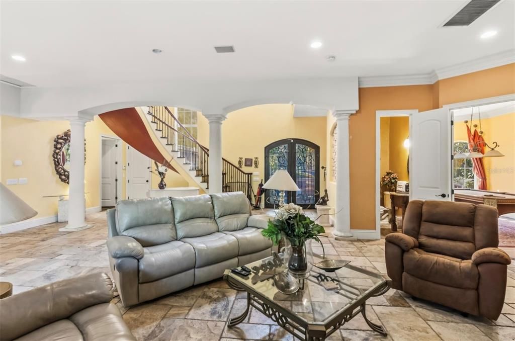 For Rent: $10,500 (5 beds, 4 baths, 4106 Square Feet)