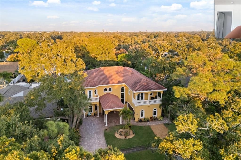 For Rent: $10,500 (5 beds, 4 baths, 4106 Square Feet)