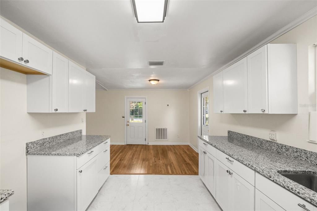 En Venta: $190,000 (3 camas, 1 baños, 988 Pies cuadrados)