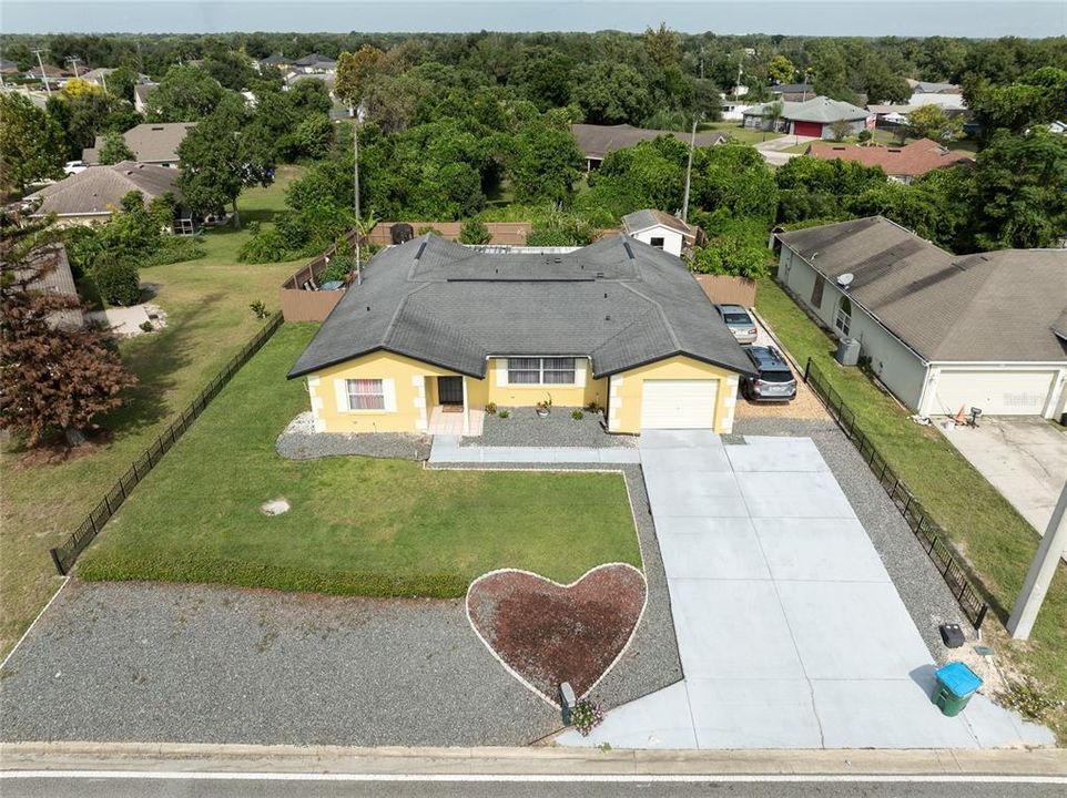 En Venta: $430,000 (3 camas, 3 baños, 1966 Pies cuadrados)
