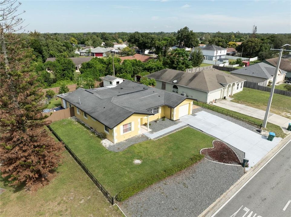 En Venta: $430,000 (3 camas, 3 baños, 1966 Pies cuadrados)