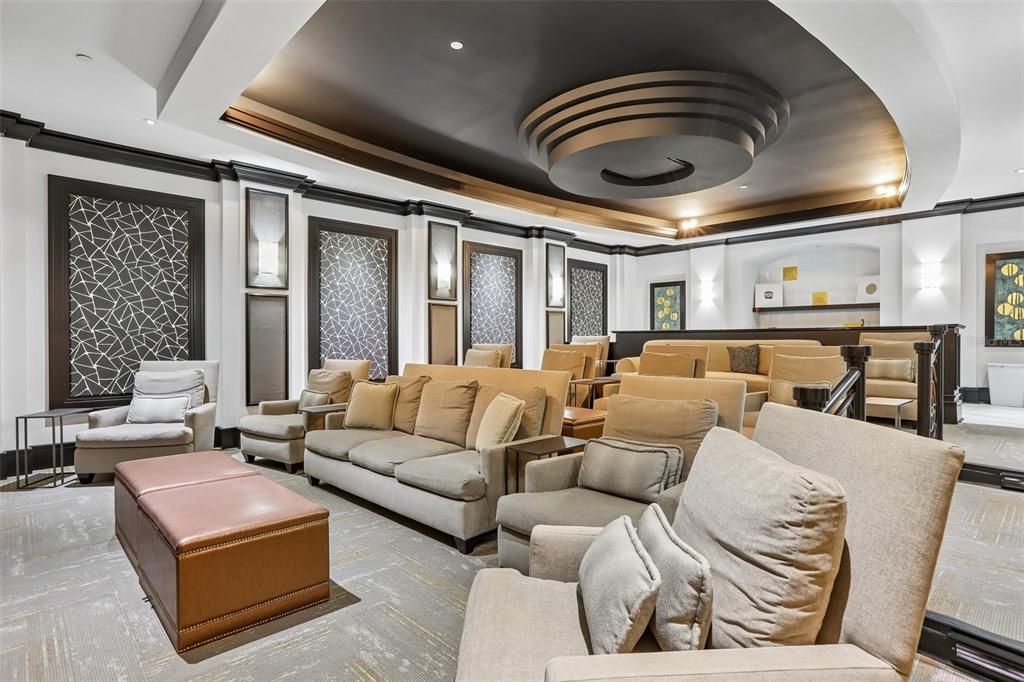 En Venta: $1,250,000 (3 camas, 3 baños, 2555 Pies cuadrados)