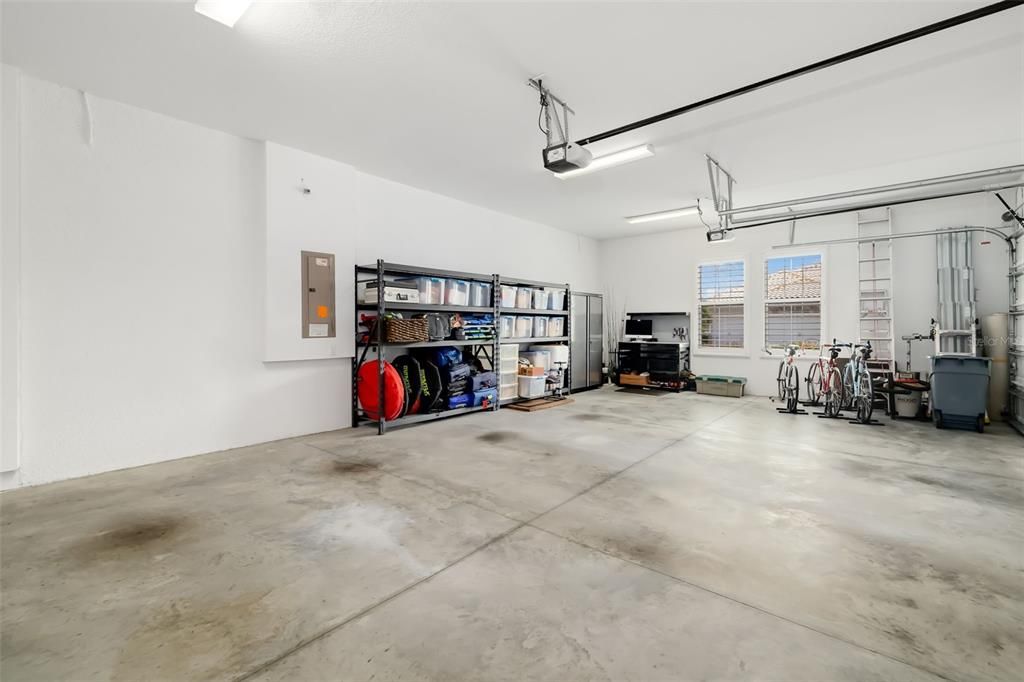 На продажу: $999,999 (3 спален, 3 ванн, 2733 Квадратных фут)